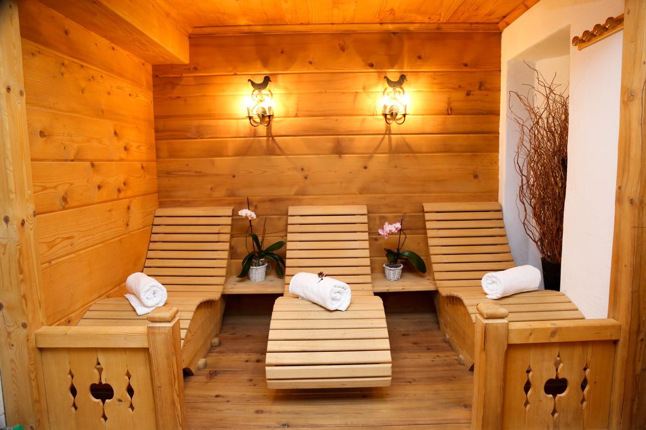 Hotel 3 Etoiles -Restaurant Le Pilatus Корчевел Екстериор снимка