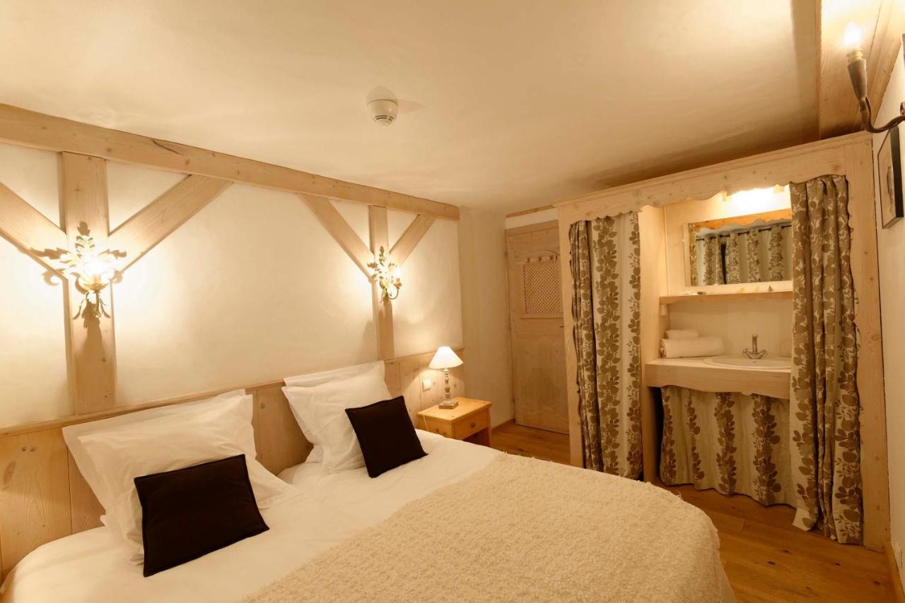 Hotel 3 Etoiles -Restaurant Le Pilatus Корчевел Екстериор снимка